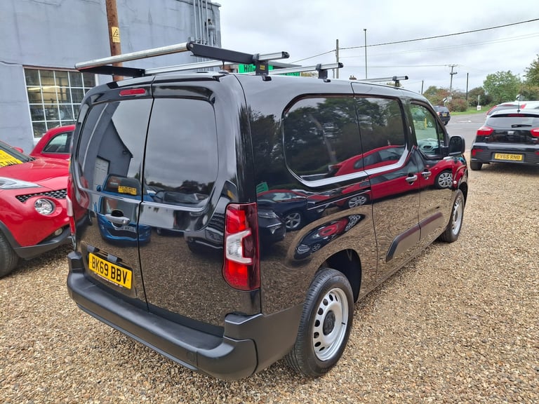 2019 Vauxhall Combo 1.5 Turbo D 2300 Edition Panel Van 6dr Diesel Manual L2 H1