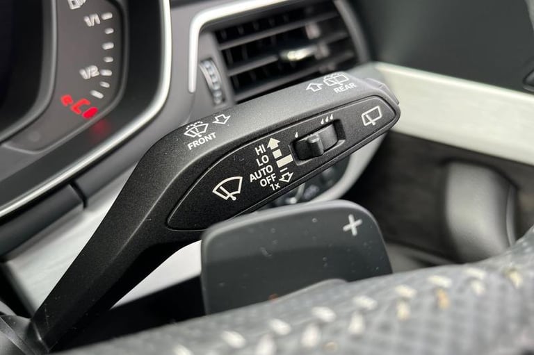 2019 Audi A4 40 TDI S Line 5dr S Tronic ** Paddle Shifters - Bluetooth / USB Connection Estate Di...