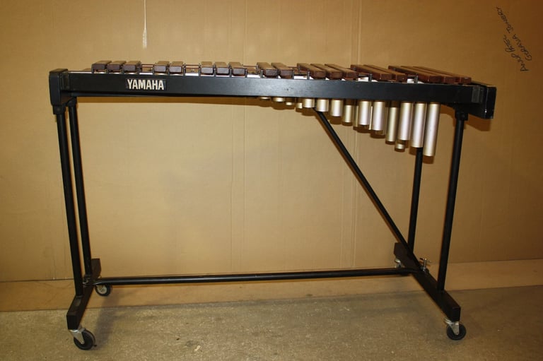 Yamaha YX-135 Standard Xylophone With Resonators 3 1/2 Octaves + Padauk Tone Bars ~ £700 ono