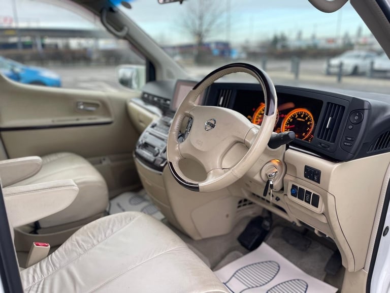 image for 2006 NISSAN ELGRAND E51 AUTO
