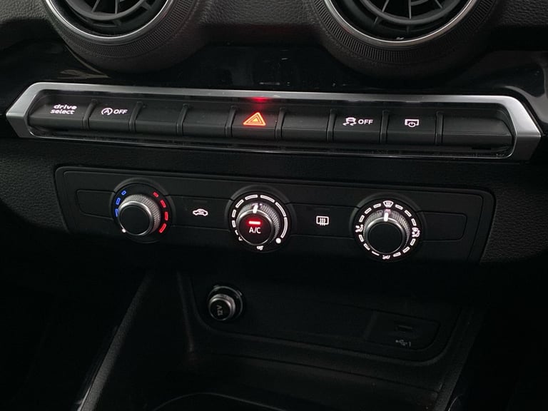 2020 Audi Q2 30 TFSI Black Edition 5dr Crossover/SUV PETROL Manual