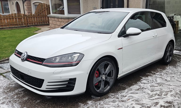Volkswagen Golf GTI