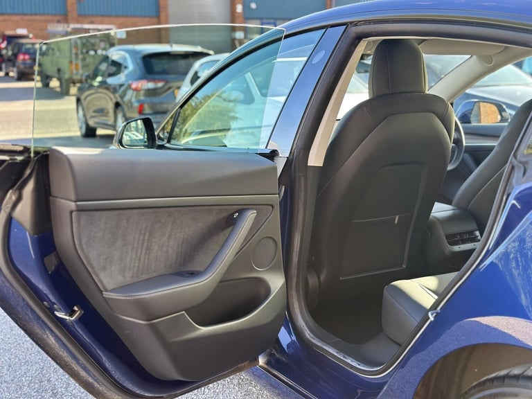2021 Tesla Model 3 (Dual Motor) Long Range Saloon 4dr Electric Auto 4WDE (346 ps) Saloon Electric...