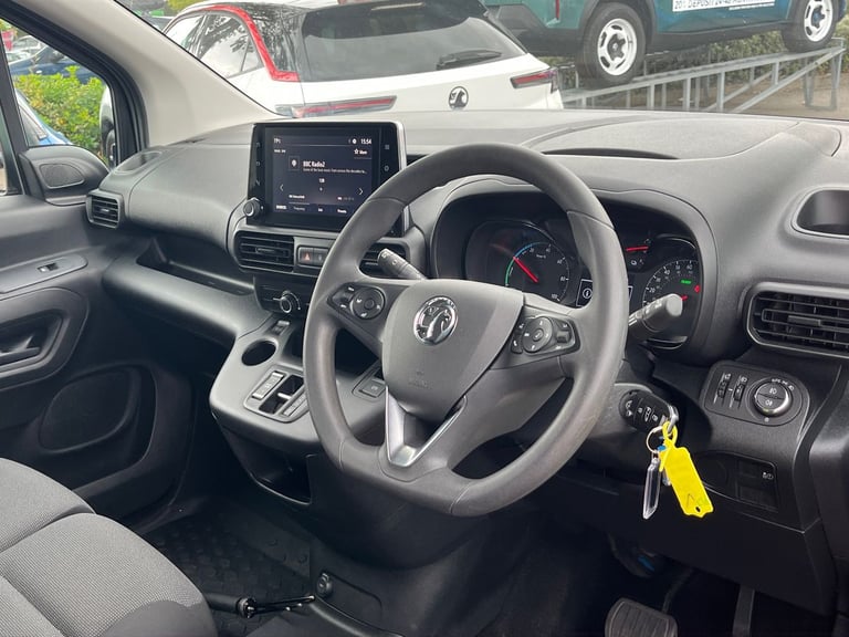  Vauxhall Combo Electric 2300 50kwh Sportive Panel Van 6dr Electric Auto L2 H1
