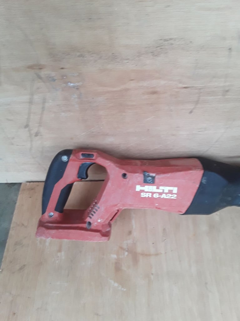                      ☆☆HILTI RESIPRECATIN  SAW  + DEWALT 110 NUT RUNNER☆☆ 