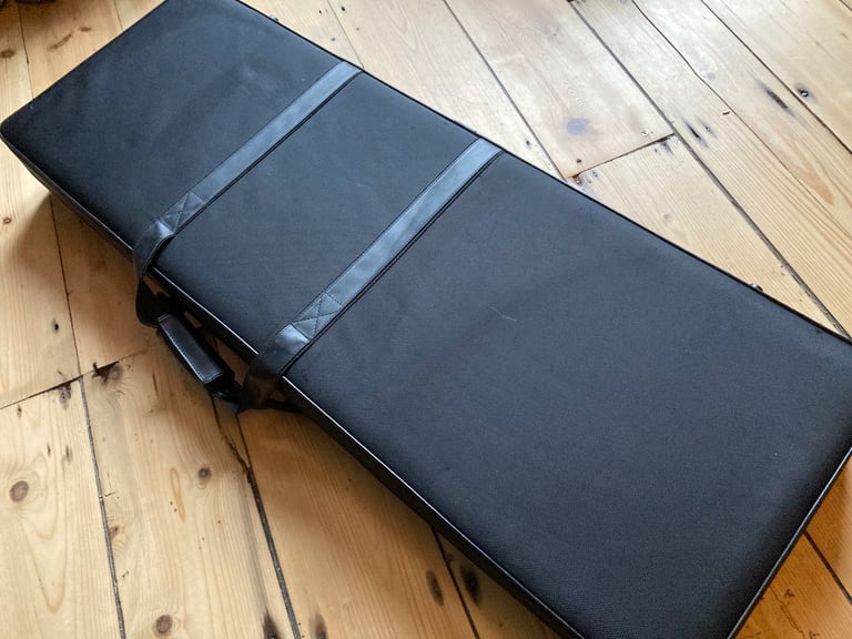 Ibanez Premium Soft Rigid Case for RG series electric guitars