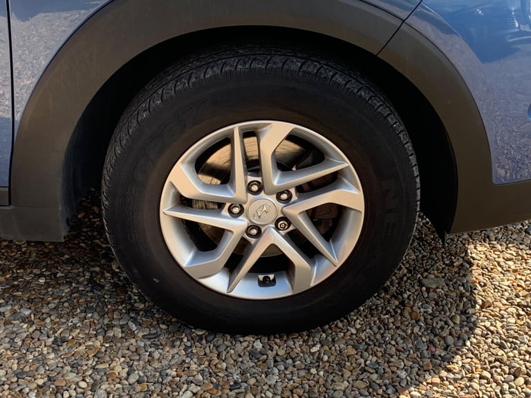 2016 Hyundai TUCSON 1.7 CRDi Blue Drive S Euro 6 (s/s) 5dr ESTATE Diesel Manual