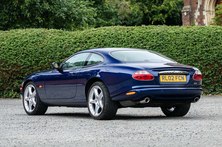 2002 Jaguar XKR COUPÉ 4.0 2dr Auto COUPE PETROL Automatic