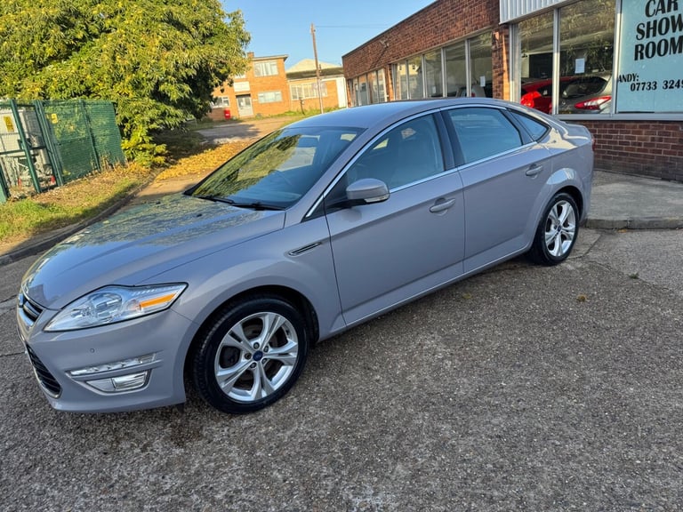 2012 Ford Mondeo 1.6 TDCi ECOnetic Titanium X Euro 5 (s/s) 5dr HATCHBACK Diesel Manual