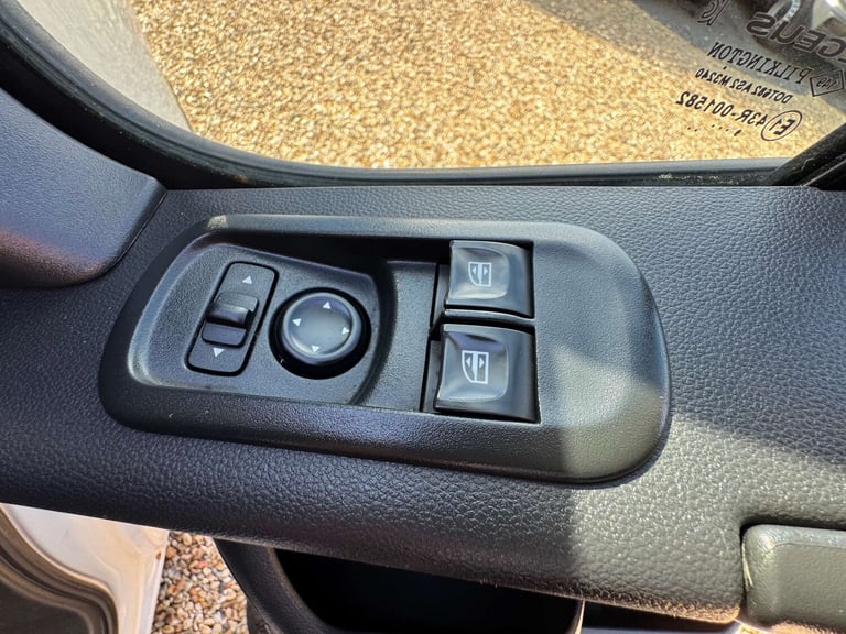 2020 Nissan NV400 2.3 dci 135ps H2 Tekna Van PANEL VAN DIESEL Manual