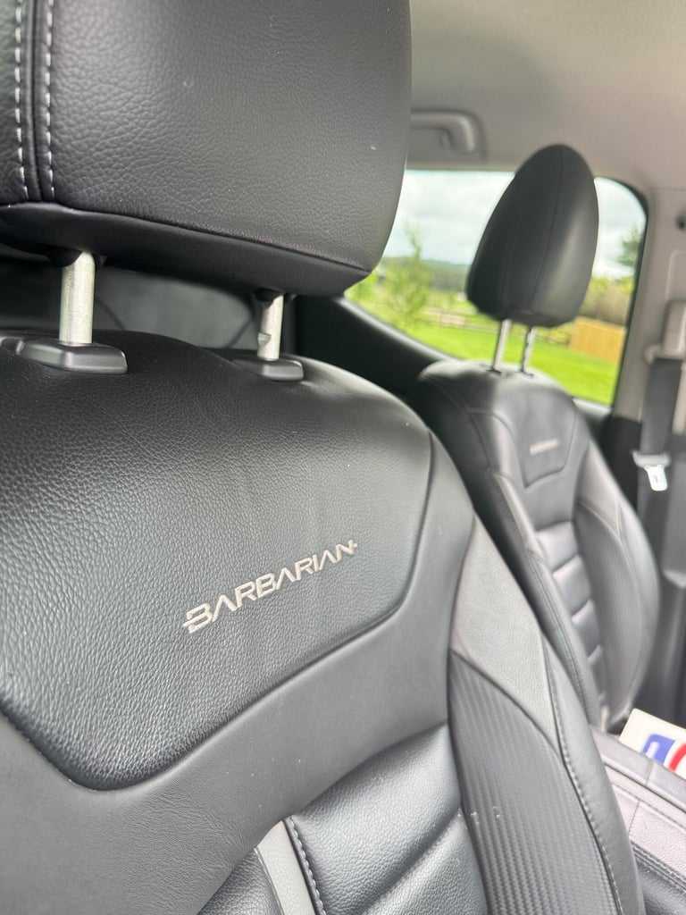 MITSUBISHI L200 2.4 DI-D DC Barbarian 2017