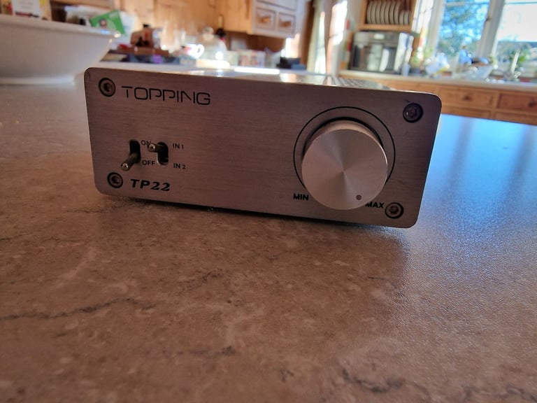 TOPPING headphone amplifier TP22, cables & power Supply
