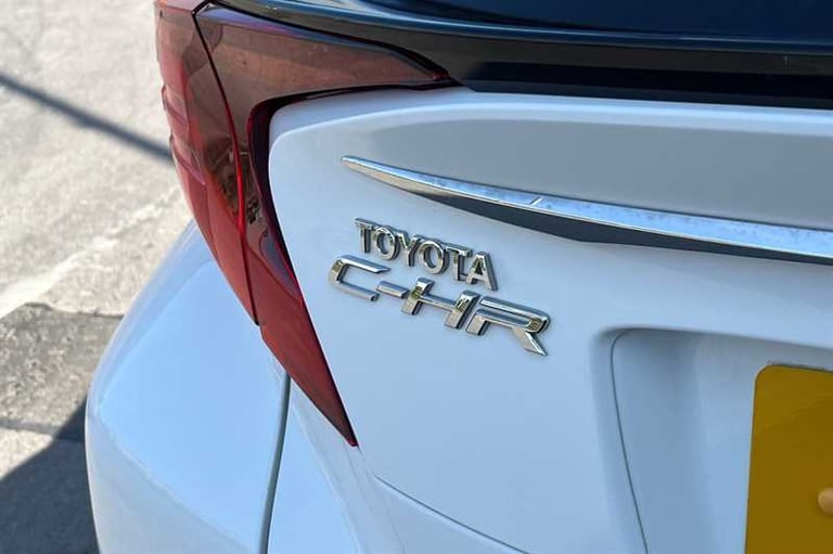 2021 Toyota C-HR 2.0 VVT-h GPF Excel SUV 5dr Petrol Hybrid CVT Euro 6 (s/s) (184 ps) SUV Hybrid A...