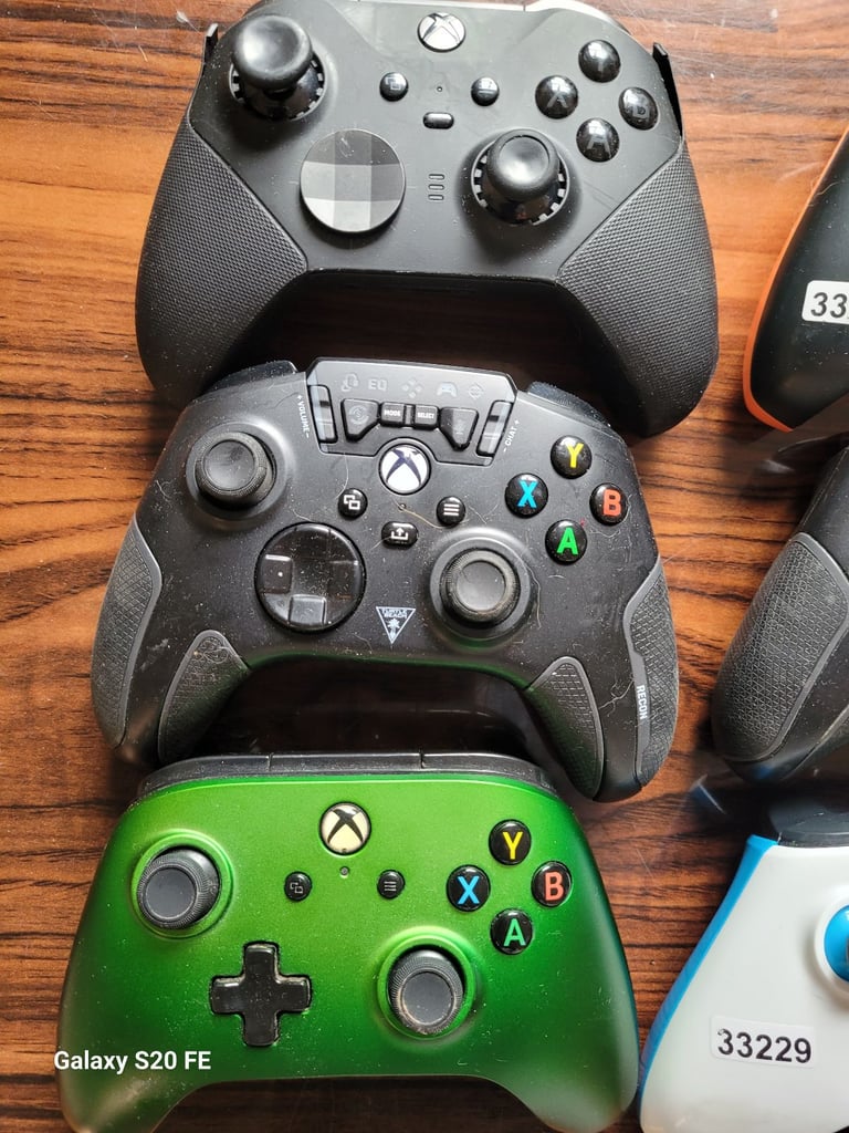 Xbox Controller Lot for Spares & Repairs - 6 Controllers Faulty/Joblot Deal
