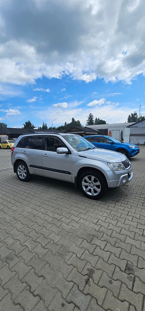 Suzuki, GRAND VITARA, Estate, 2013, Manual, 2393 (cc), 5 doors