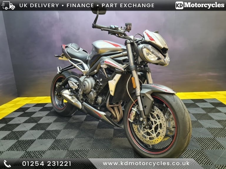 TRIUMPH STREET TRIPLE 765 RS, 2020, nice extras low miles
