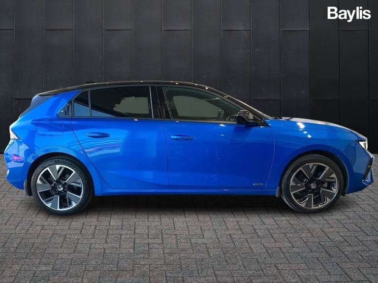 2023 Vauxhall Astra 115kW Ultimate 54kWh 5dr Auto Hatchback Electric Automatic