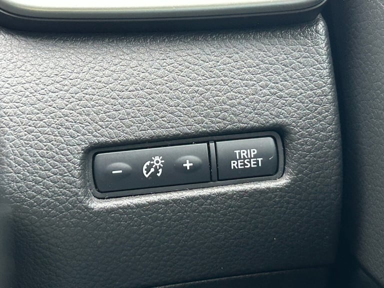 2017 Nissan Qashqai 1.5 dCi N-Connecta SUV 5dr Diesel Manual 2WD Euro 6 (s/s) (110 ps) HATCHBACK ...