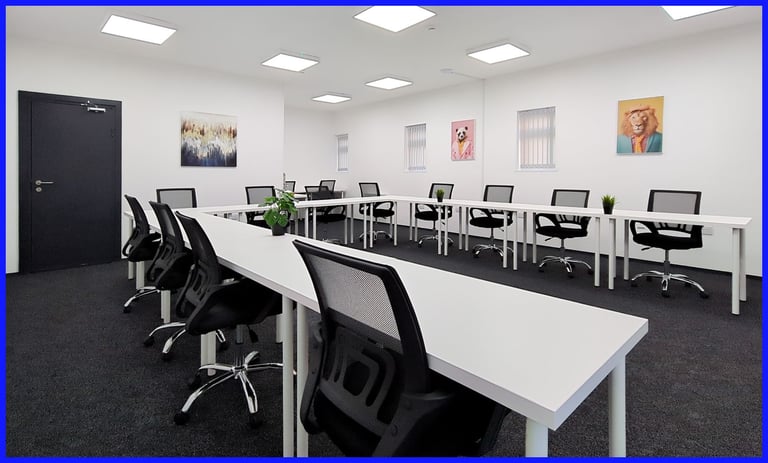 Chatham - ME4 3ED, Open plan office space for 15 people in HQ Maritime Dockside