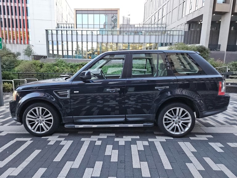 LAND ROVER RANGE ROVER SPORT 3.0 TDV6 HSE 5DR COMMANDSHIFT 4X4 FACELIFT MODEL