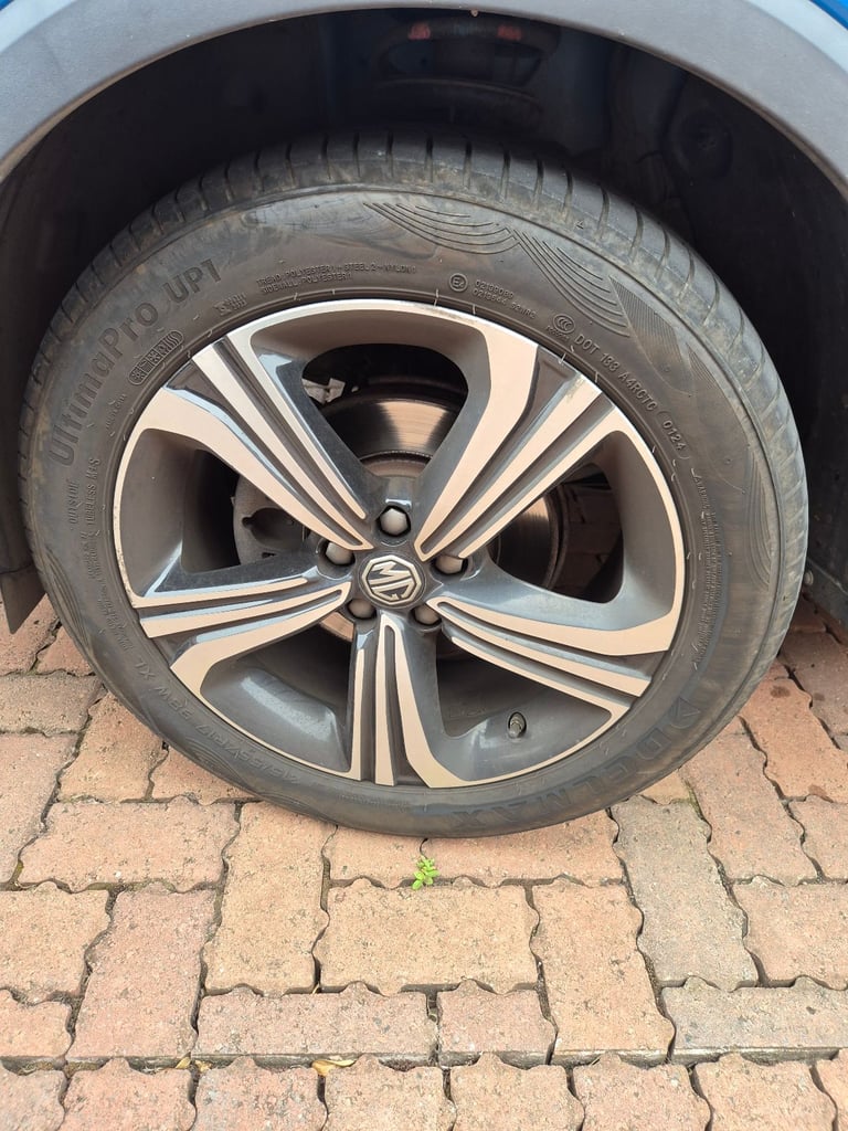 MG Motor UK, ZS, Hatchback, 2022, Manual, 1498 (cc), 5 doors
