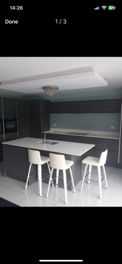 Quartz worktops & Kitchen frontals