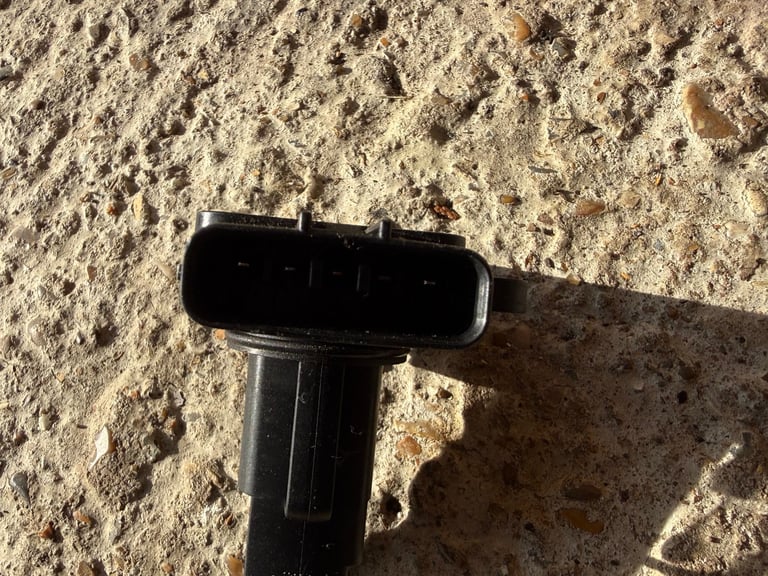 GENUINE Toyota DENSO MAF Sensor for Yaris, Corolla, etc. 2220422010