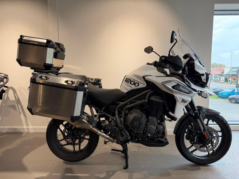 2021 TRIUMPH TIGER 1200 XRT, '21 Plate with 3061 miles