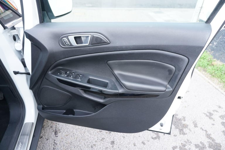 2018 Ford Ecosport 1.0T EcoBoost Titanium Euro 6 (s/s) 5dr HATCHBACK Petrol Manual