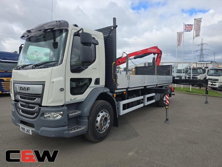 2019(19) FA LF 230 4x2 DROPSIDE REAR MOUNTED CRANE