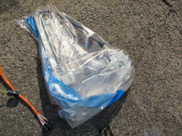 Volvo 440+460 Genuine Volvo Rear Electric Windows .Conversion Kit SALE