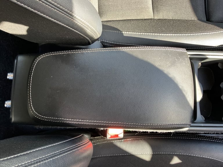 2019 Volvo XC40 1.5 T3 Momentum Pro 5dr Estate PETROL Manual