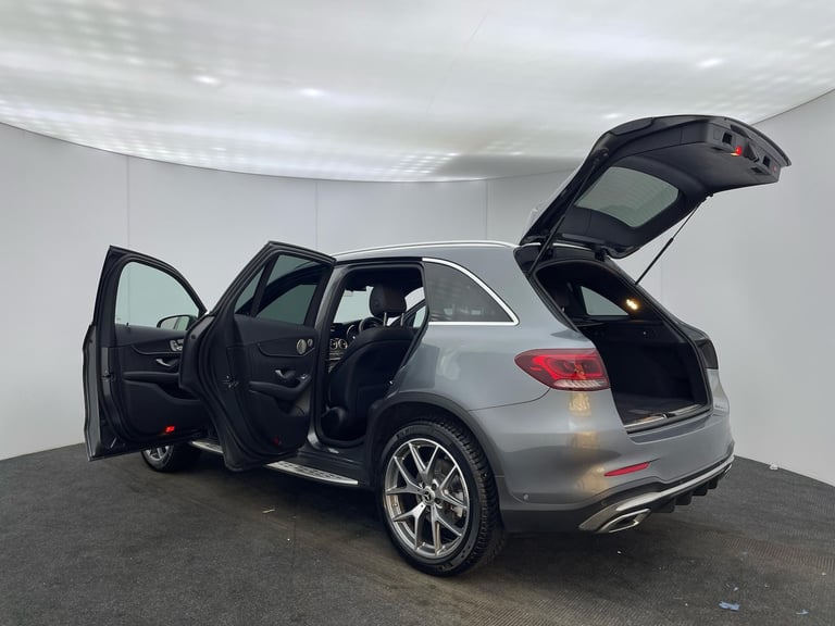2021 Mercedes-Benz GLC 2.0 GLC300d AMG Line (Premium Plus) SUV 5dr Diesel G-Tronic+ 4MATIC Euro 6...