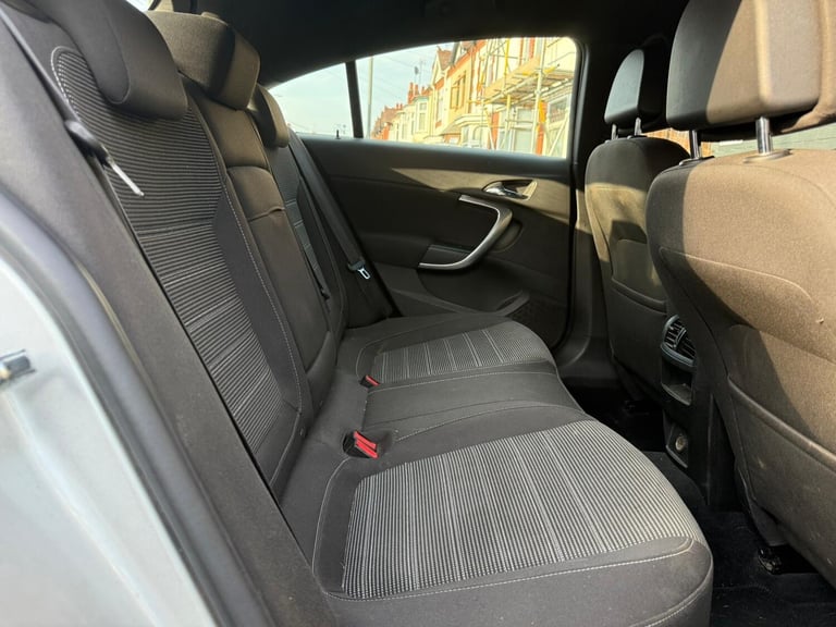 2011 Vauxhall Insignia 1.8i 16V SRi Vx-line 5dr HATCHBACK Petrol Manual