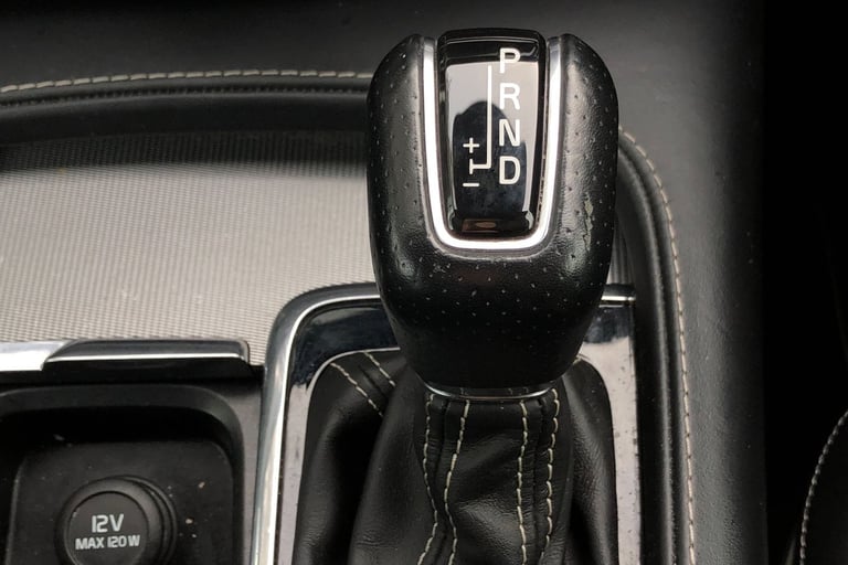 2019 Volvo S90 2.0 T4 R DESIGN 4dr Geartronic Saloon PETROL Automatic