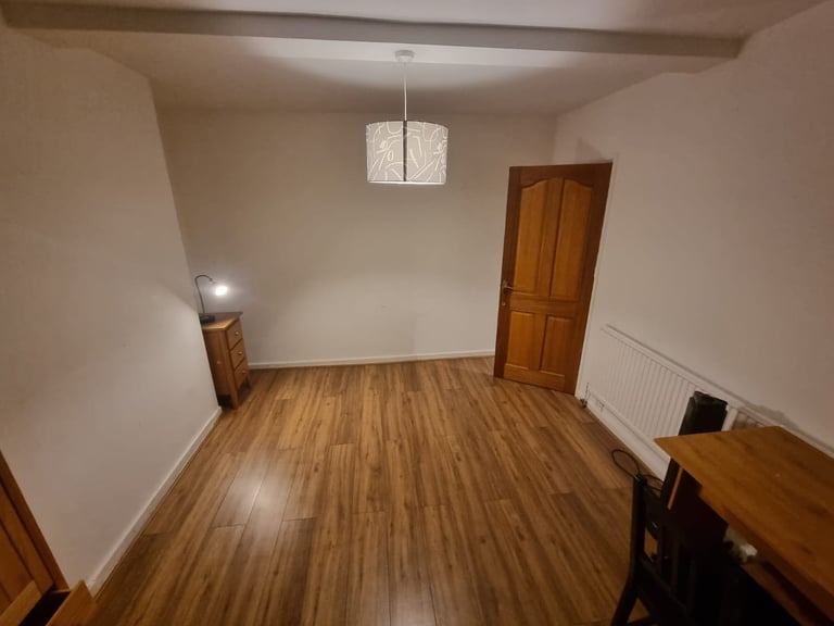 Room for rent in New Rossington