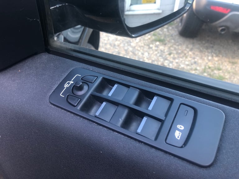 2018 Land Rover Discovery Sport 2.0 TD4 180 SE Tech 5dr Auto ESTATE Diesel Automatic