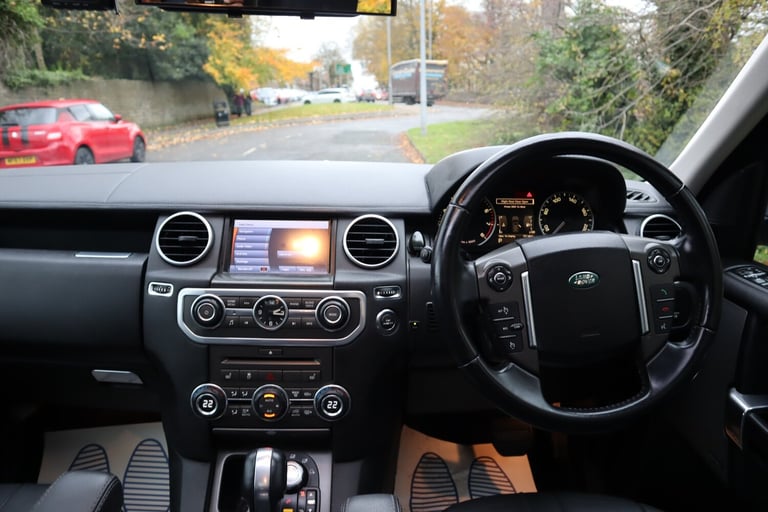 2010 Land Rover Discovery 4 5.0 V8 SE COMMANDSHIFT AUTO 4WD 5DR  4X4 Petrol Automatic