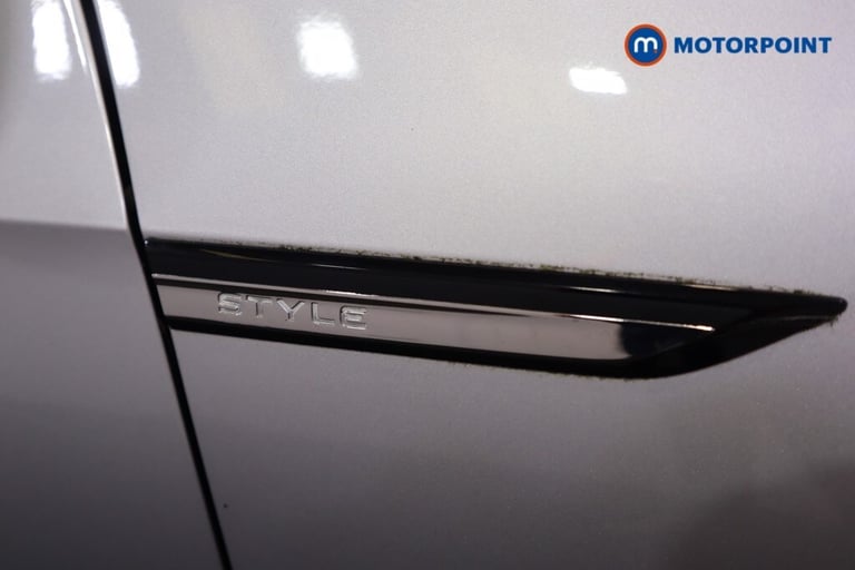 2021 Volkswagen Golf 1.5 TSI 150 Style 5dr Hatchback Petrol Manual