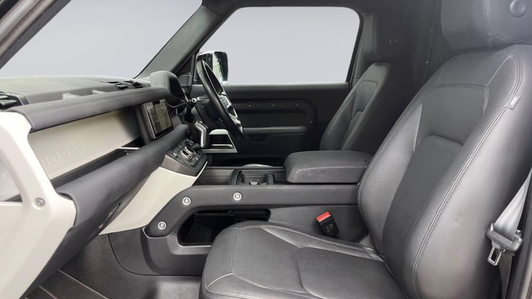 2023 Land Rover Defender 3.0 D250 Hard Top SE Auto PANEL VAN DIESEL Automatic