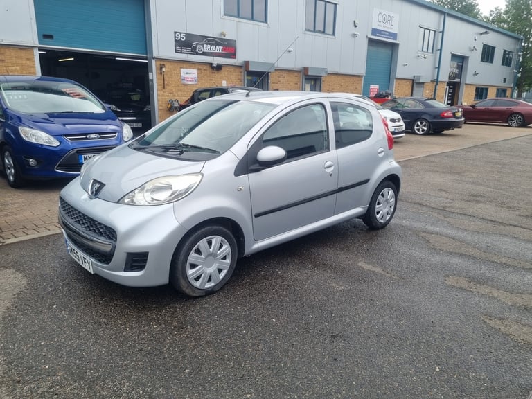2009 Peugeot 107 1.0 Urban 5dr 2-Tronic HATCHBACK Petrol Automatic