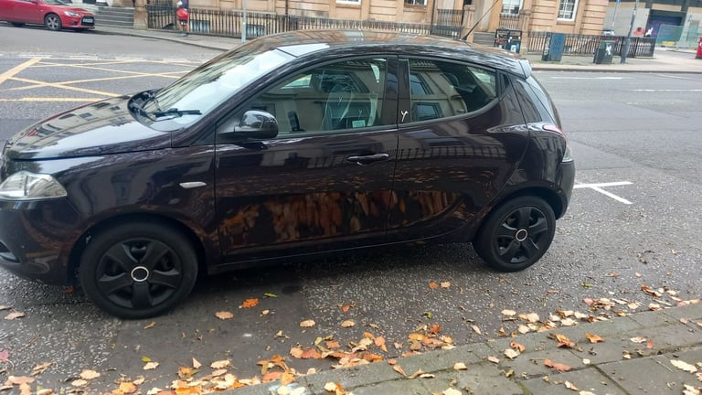 Chrysler, YPSILON, Hatchback, 2014, Manual, 1242 (cc), 5 doors