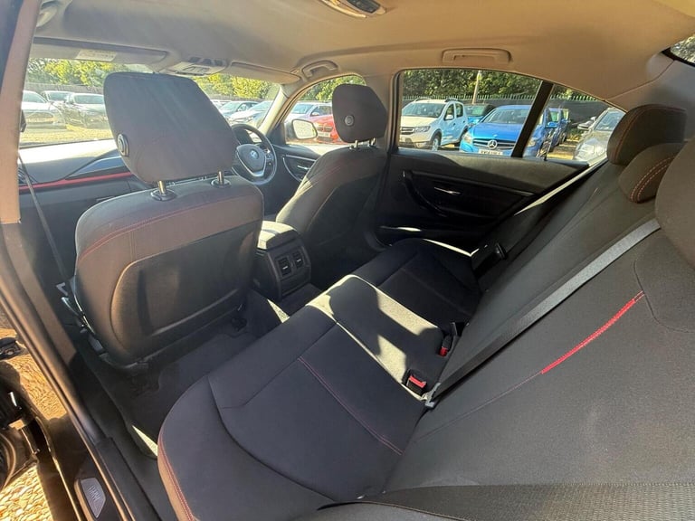 BMW 3 SERIES 2.0 318d Sport Euro 5 (s/s) 4dr 2015