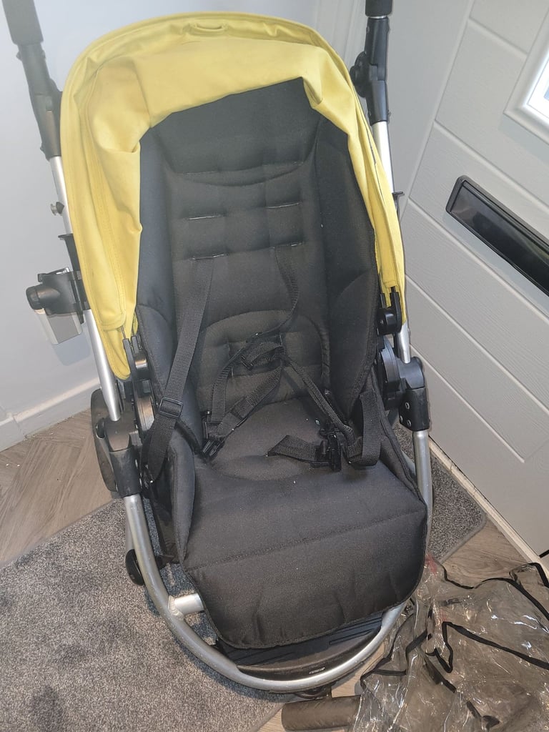 Mamas & Papas pram & bassinet 