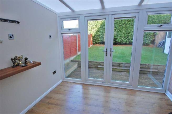 3 Bed Semi-Detached House Blythe Avenue SK7