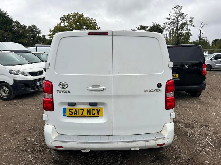 2017 Toyota ProAce 2.0D 120 Comfort Van PANEL VAN DIESEL Manual