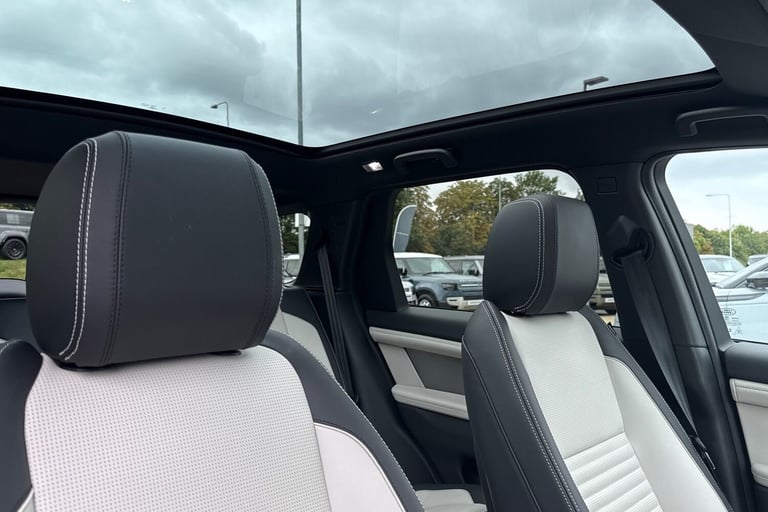 2025 Land Rover Discovery Sport 2.0 D200 Dynamic HSE 5dr SUV DIESEL Automatic