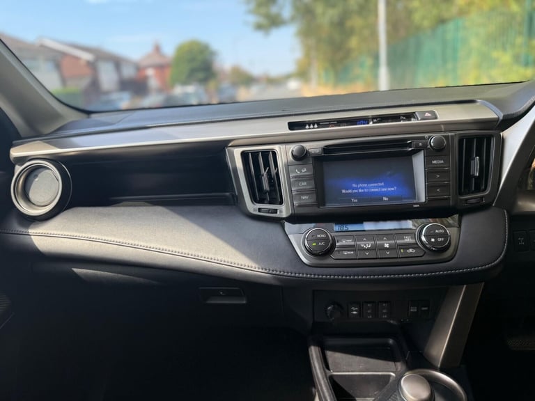 2014 Toyota RAV4 2.2 D-CAT Invincible Auto 4WD Euro 5 5dr ESTATE Diesel Automatic