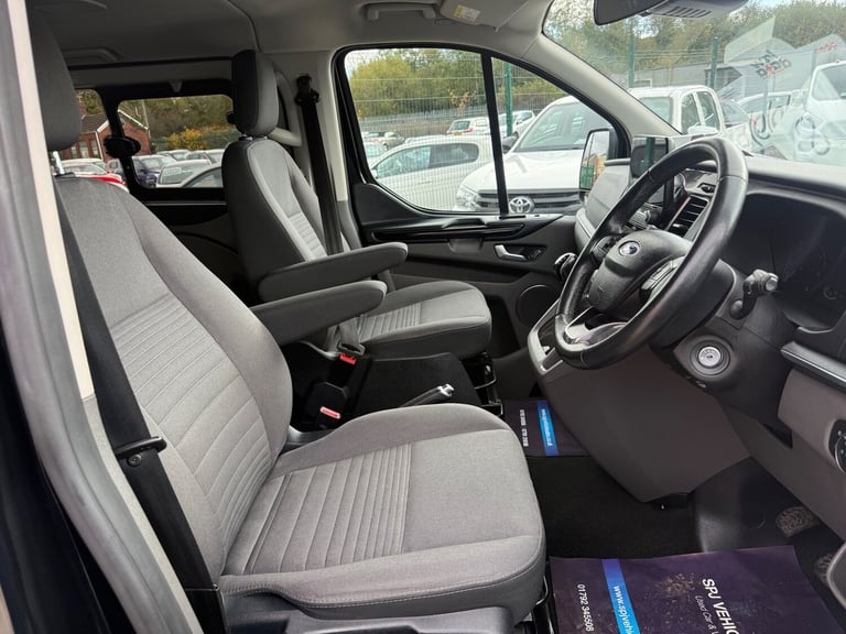 2020 Ford Tourneo Custom 2.0 320 EcoBlue Titanium Minibus Double Cab 5dr Diesel