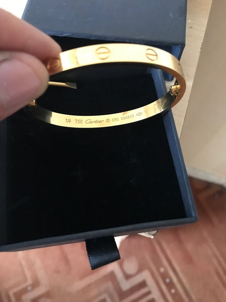 Gold 18k bracelet Cartier love Size 19